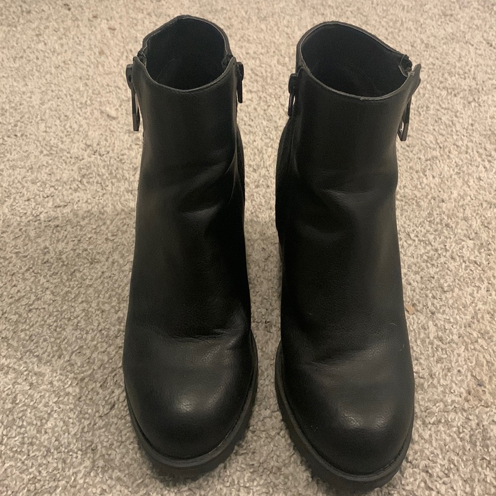 Size 10 Mix No. 6 Desco combat high heel lug sole booties EUC